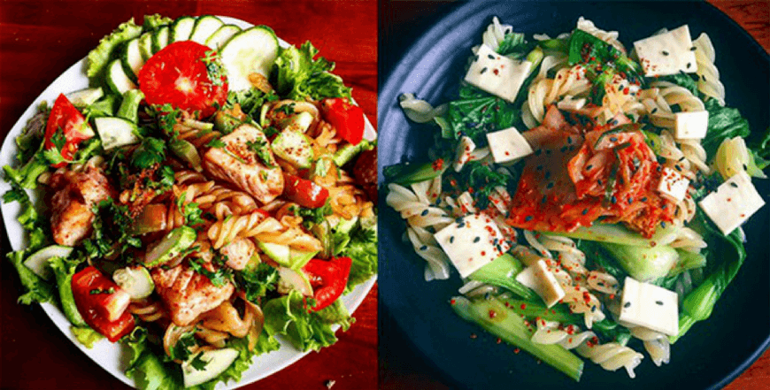 Nui trộn salad rau củ quả và ức gà (trái); Nui trộn rau cải ăn kèm kim chi Hàn Quốc và phô mai (phải).
