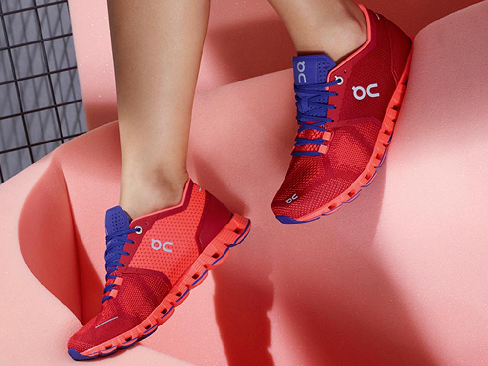 On Cloud X - mẫu giày chạy bộ dành cho những cô nàng yêu thời trang và thích vận động, rèn luyện cơ thể